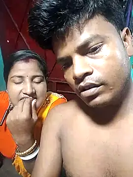 Snapshot of Your_deshibhabi25years chatting on July 15, 8:32 am Your deshibhabi25years online show from July 15, 8:32 am