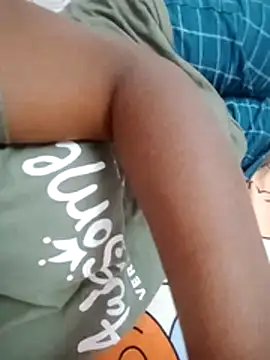 Snapshot of pallaviiii chatting on February 13, 11:43 am pallaviiii online show from February 13, 11:43 am