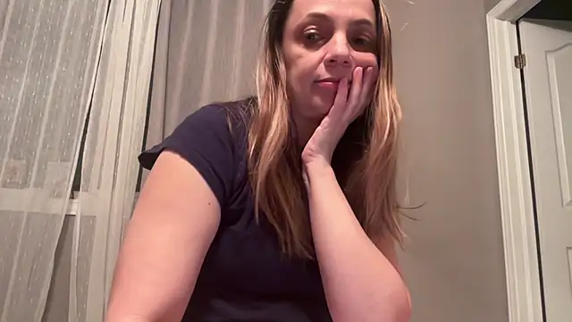 Snapshot of ShyFlameLive chatting on February 23, 2:35 am ShyFlameLive online show from February 23, 2:35 am