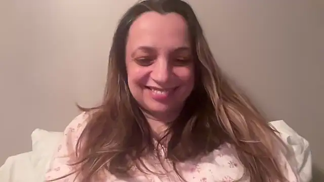 Snapshot of ShyFlameLive chatting on February 22, 2:25 am ShyFlameLive online show from February 22, 2:25 am