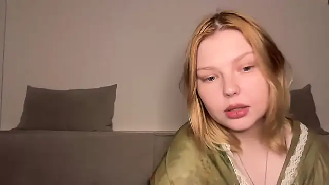 Ophelia Ritz online show from May 14, 11:24 pm
