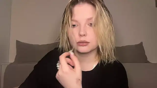 Ophelia Ritz online show from March 20, 12:33 am