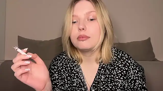 Ophelia Ritz online show from March 4, 6:26 pm