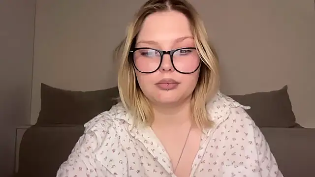 Ophelia Ritz online show from March 26, 11:02 pm