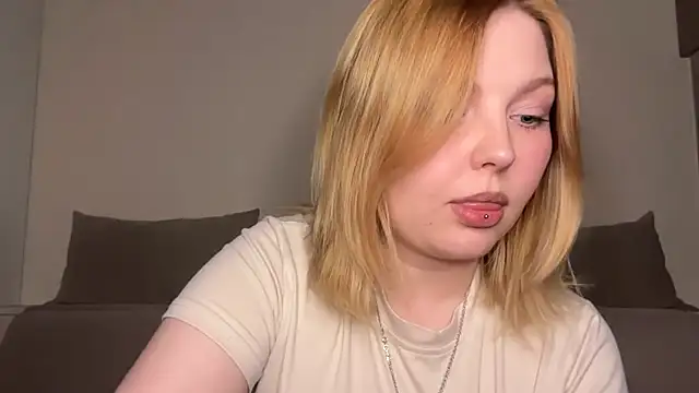Ophelia Ritz online show from May 23, 8:52 pm