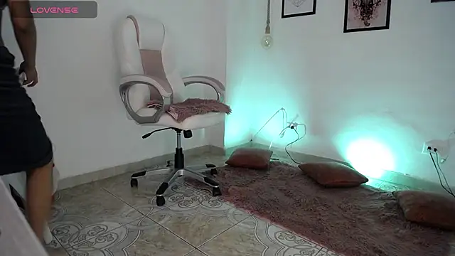 adhara 11 online show from March 11, 10:48 pm