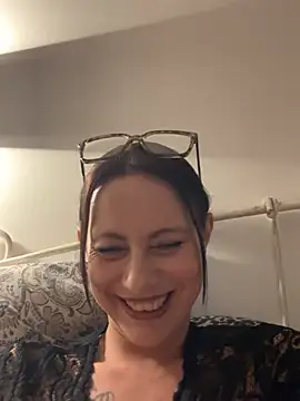 SophieSchmidt online show from April 8, 5:58 pm