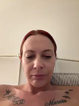 SophieSchmidt online show from April 3, 7:09 pm