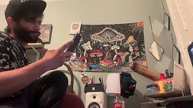 TrndSettr online show from March 17, 12:57 am