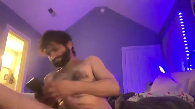 TrndSettr online show from March 27, 12:19 am