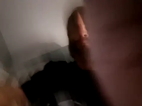 Snapshot of TrndSettr chatting on March 3, 1:23 am TrndSettr online show from March 3, 1:23 am