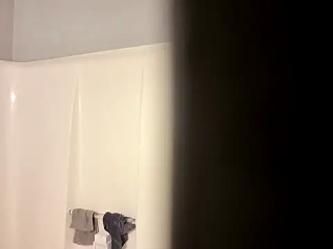 TrndSettr online show from March 11, 10:48 pm