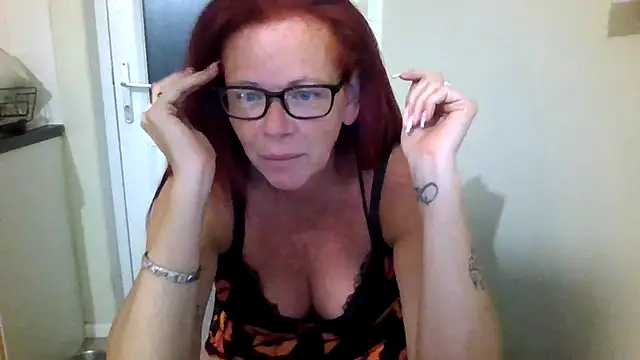 Snapshot of Forbidden-Irish-x chatting on May 3, 2:16 am Forbidden-Irish-x online show from May 3, 2:16 am