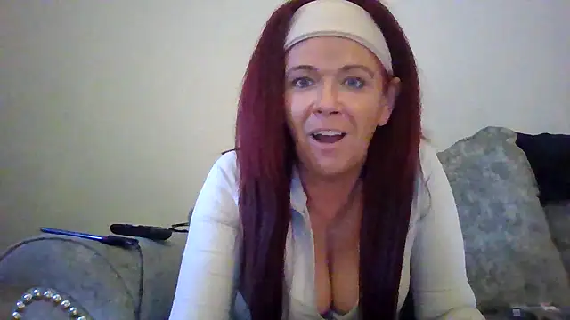 Forbidden-Irish-x online show from February 22, 4:52 pm