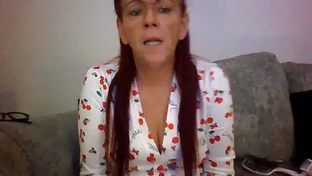 Forbidden-Irish-x online show from March 3, 8:05 pm