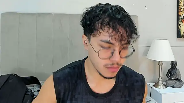 Snapshot of kai_storn chatting on July 9, 11:20 am kai storn online show from July 9, 11:20 am