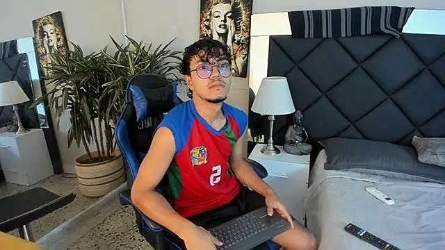 kai storn online show from March 24, 11:21 am