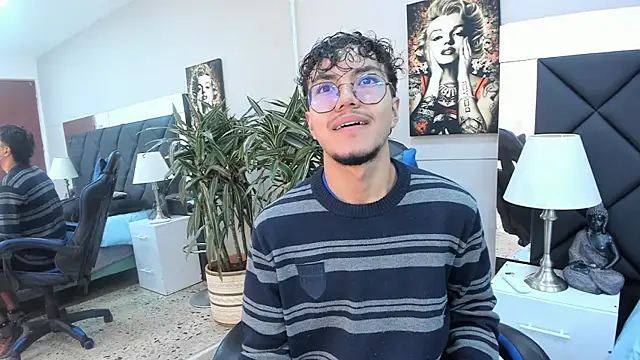 kai storn online show from April 7, 11:23 am