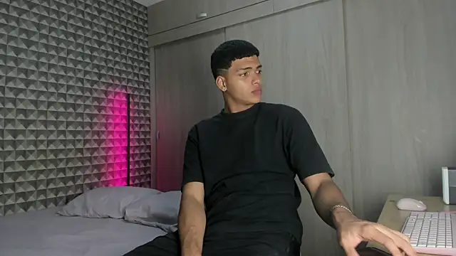 Keinner BigDick online show from February 11, 8:20 pm