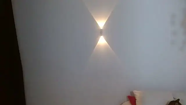 sensualstryp online show from April 18, 11:16 pm