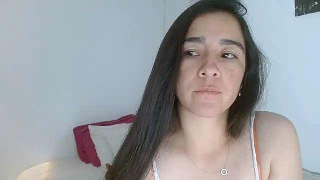 sensualstryp online show from June 8, 1:50 am