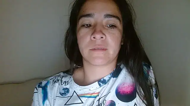 sensualstryp online show from May 19, 1:43 am