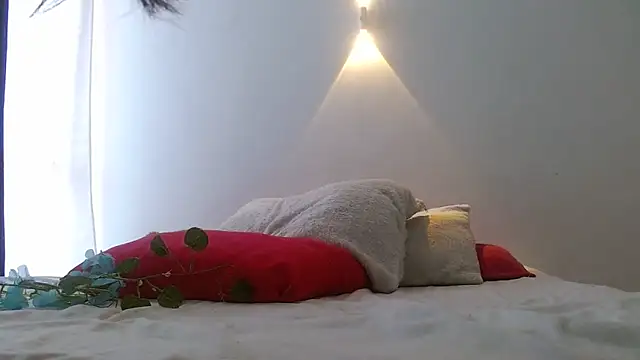 sensualstryp online show from April 11, 10:46 pm