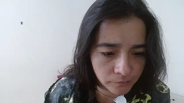 sensualstryp online show from June 6, 9:42 pm