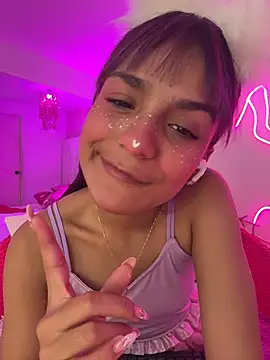 Snapshot of Kitty_madness chatting on February 17, 8:28 pm Kitty madness online show from February 17, 8:28 pm