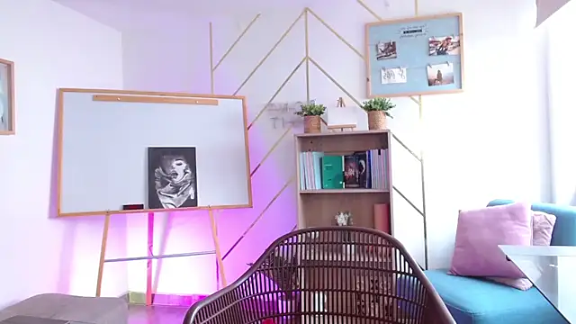 Kitty madness online show from April 7, 1:46 pm