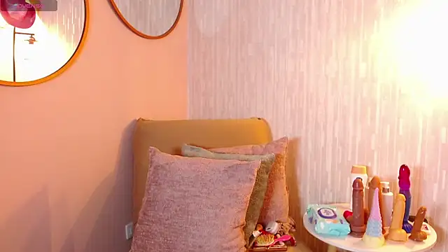 Snapshot of Kitty_madness chatting on May 29, 8:37 pm Kitty madness online show from May 29, 8:37 pm