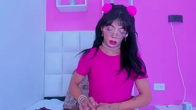 Baby doll XOXO online show from February 12, 8:41 pm