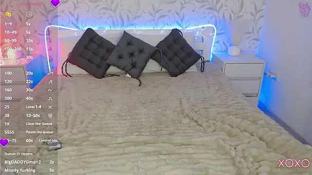 Snapshot of b1ushf1owerr chatting on February 5, 5:14 am b1ushf1owerr online show from February 5, 5:14 am