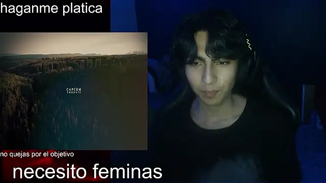 Snapshot of KonanStrip chatting on February 1, 3:05 am KonanStrip online show from February 1, 3:05 am