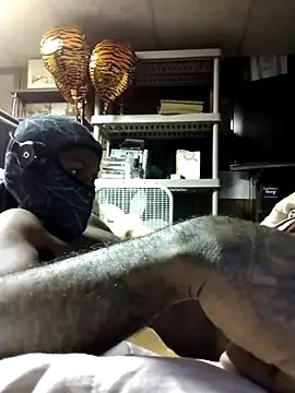 ProveYourLoyalty2 online show from March 29, 6:37 am