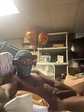 ProveYourLoyalty2 online show from March 25, 6:02 am