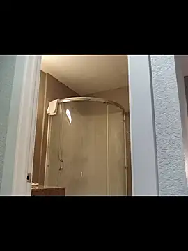 harleycakess online show from March 18, 9:37 pm