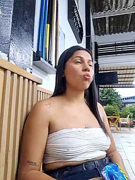 Snapshot of Cris18sexy chatting on February 16, 9:34 pm Cris18sexy online show from February 16, 9:34 pm