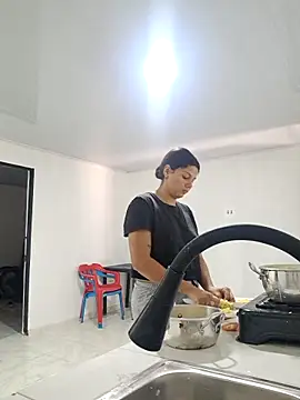 Snapshot of Cris18sexy chatting on February 25, 3:12 pm Cris18sexy online show from February 25, 3:12 pm