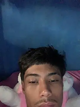 Snapshot of Adan21_cm chatting on May 24, 8:09 pm Adan21 cm online show from May 24, 8:09 pm