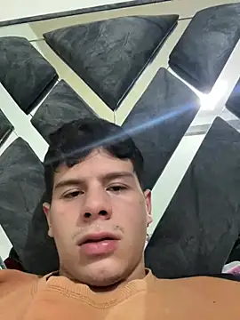 Andy12912 online show from March 27, 12:19 am