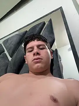 Andy12912 online show from April 2, 6:47 pm