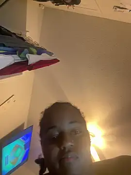 theetashelly online show from April 30, 8:57 pm