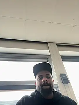 BigCatXLOfficial online show from April 13, 11:58 am