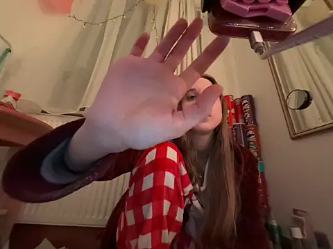 Wantlt online show from February 12, 8:52 pm