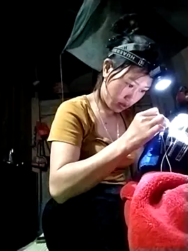 bemupcute online show from February 2, 12:15 pm