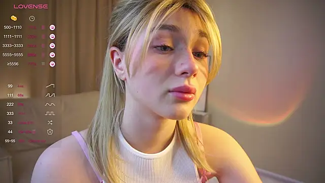 Snapshot of Nani_Funny chatting on February 21, 12:23 am Nani Funny online show from February 21, 12:23 am