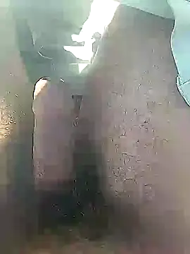 Snapshot of Cute_Boy_4 chatting on February 11, 8:14 am Cute Boy 4 online show from February 11, 8:14 am