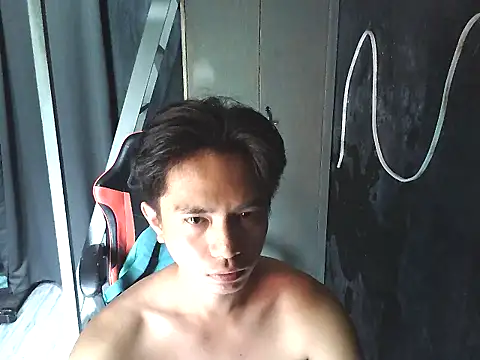 Snapshot of Guy_nextdoor69 chatting on July 19, 11:34 pm Guy nextdoor69 online show from July 19, 11:34 pm