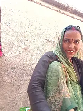 Snapshot of Muskan44s chatting on May 19, 1:56 am Muskan44s online show from May 19, 1:56 am